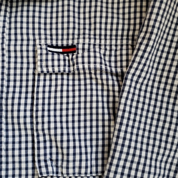 Tommy Jeans Vintage Button Down - Picture 4 of 8